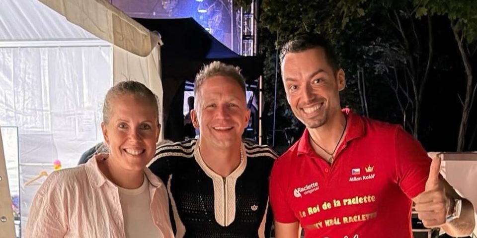 Tomáš Klus, Mirka a Milan Kolář po koncerte na Letnom festivale v Kladne