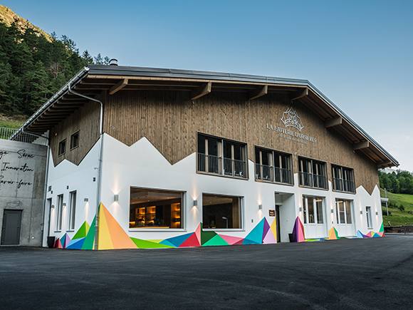Budova mliekarne Laiterie d’Orsières v kantóne Valais